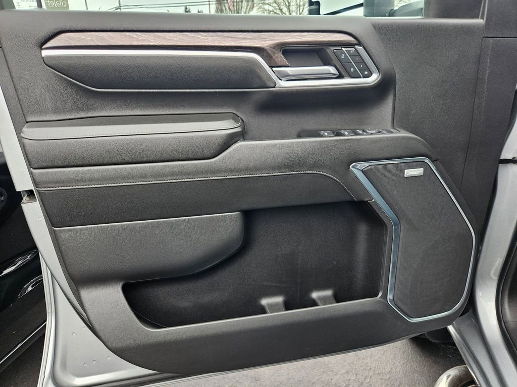 Used 2024 Chevrolet Silverado 3500 LTZ w/ LTZ Plus Package image 10