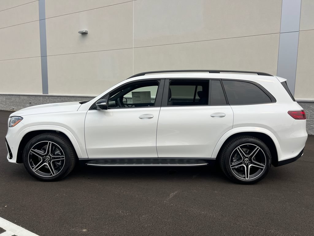 New 2026 Mercedes-Benz GLS 450 4MATIC image 4