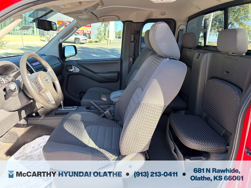 Used 2011 Nissan Frontier SV w/ SV Premium Utility Pkg RWD image 12