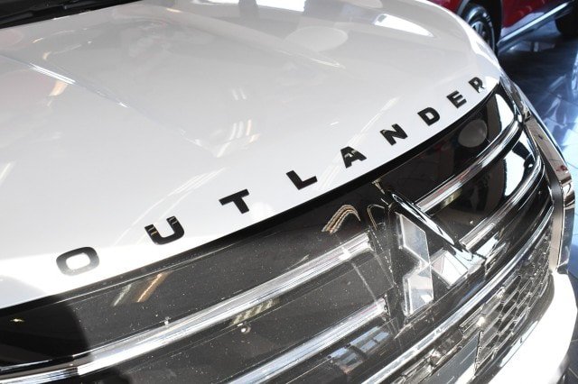 New 2026 Mitsubishi Outlander SEL AWD/4WD image 7