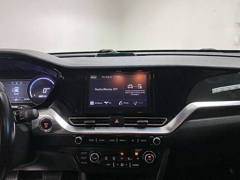 Used 2022 Kia Niro EX image 26