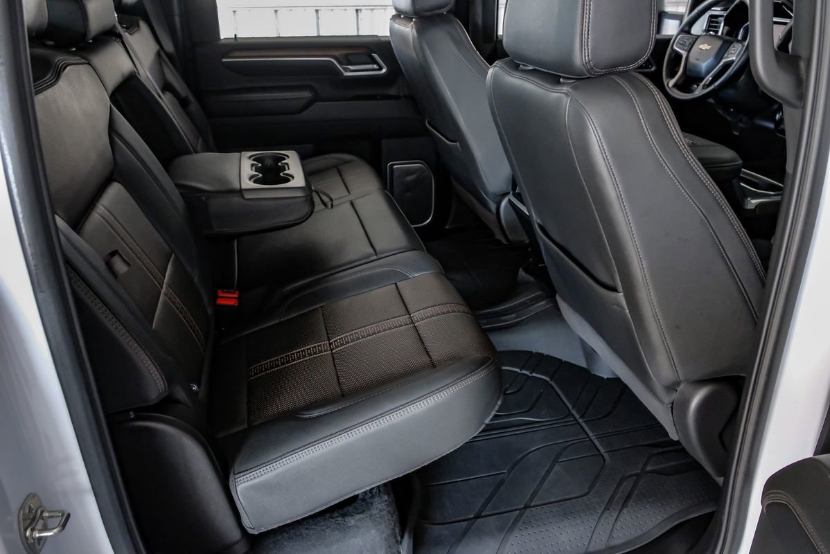 Used 2025 Chevrolet Silverado 3500 High Country w/ High Country Premium Package image 35