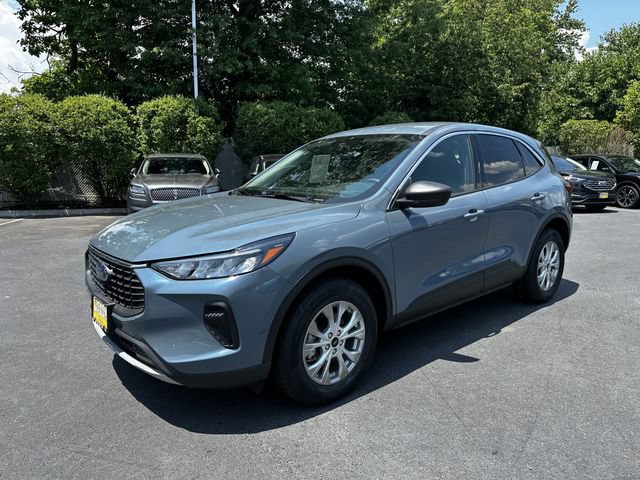 Certified 2023 Ford Escape Active AWD/4WD image 9