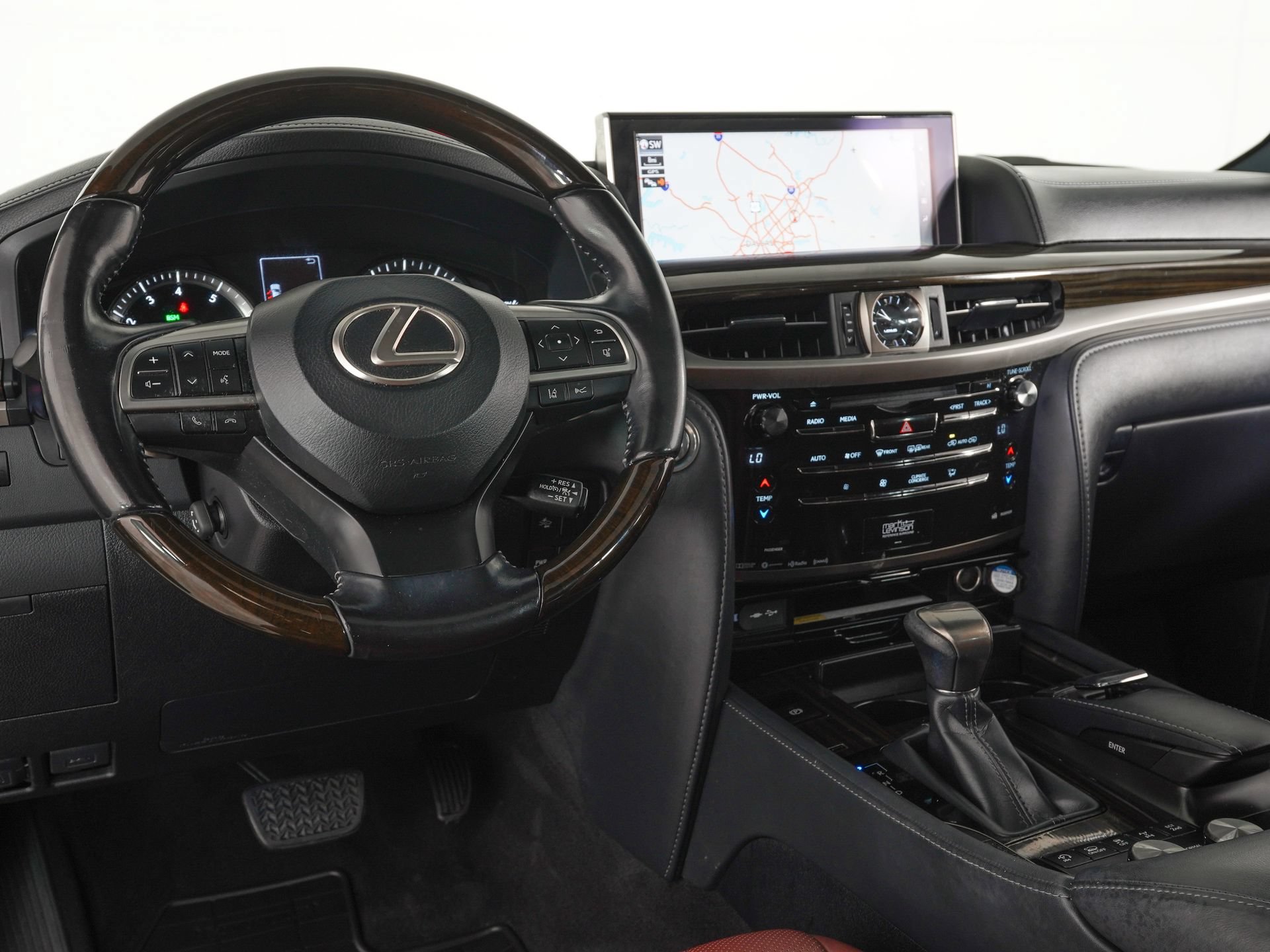 Used 2021 Lexus LX 570 4WD w/ Sport Package image 17