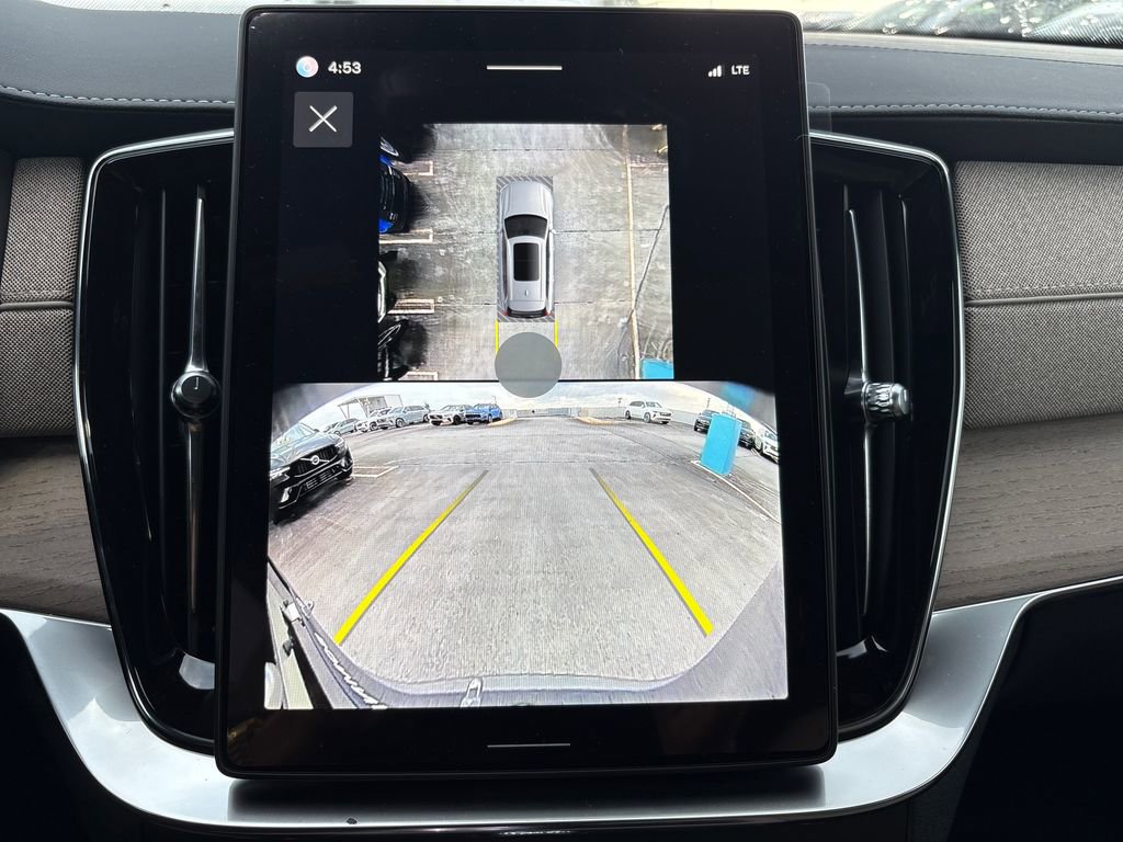 New 2026 Volvo XC90 B6 Plus w/ Protection Package Premier image 13