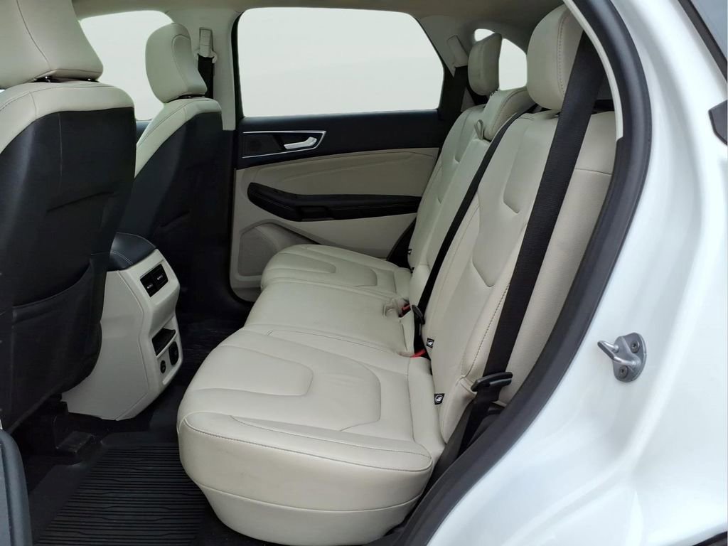 Used 2022 Ford Edge Titanium w/ Cargo Accessory Package AWD/4WD image 32