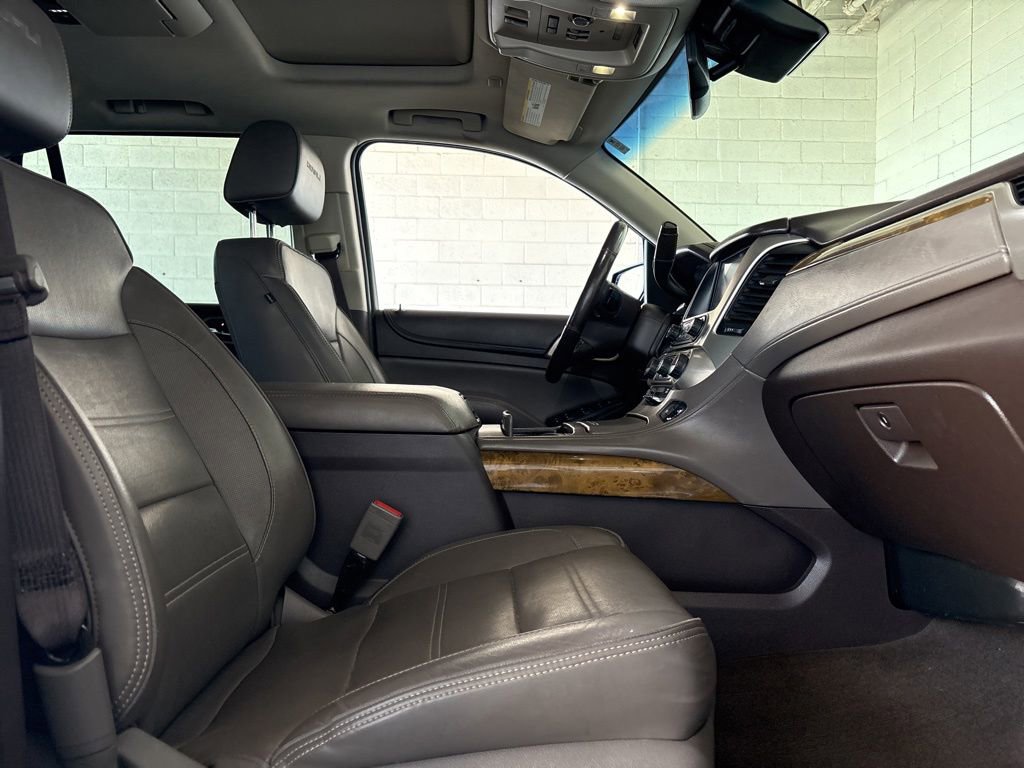 Used 2017 GMC Yukon Denali w/ Open Road Package AWD/4WD image 16