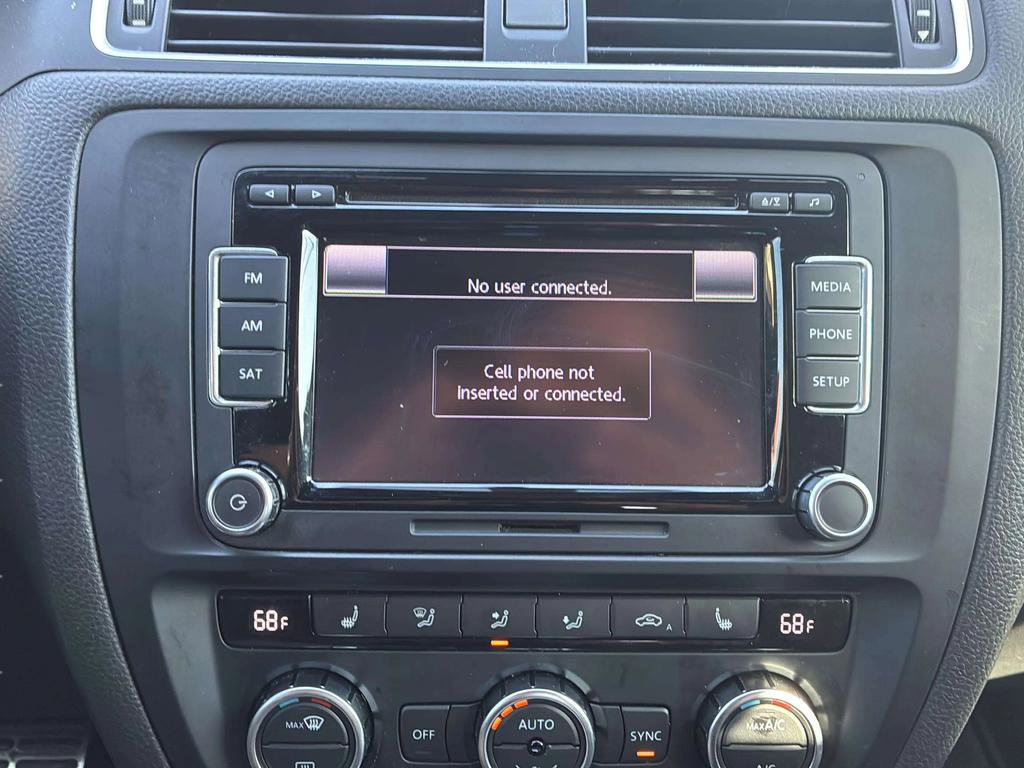 Used 2014 Volkswagen Jetta GLI Autobahn image 22