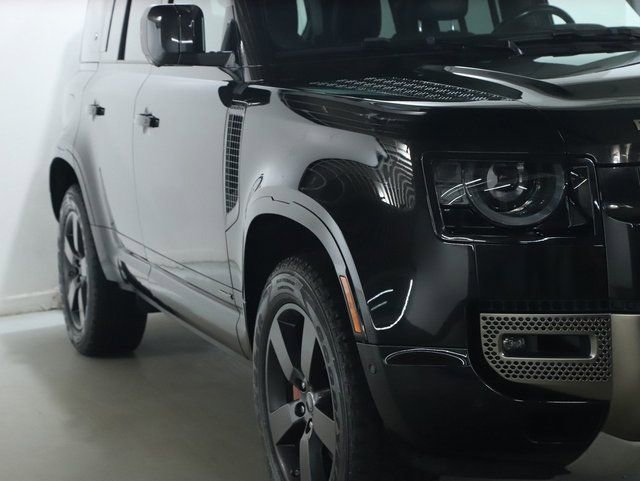 Used 2021 Land Rover Defender 110 X image 12