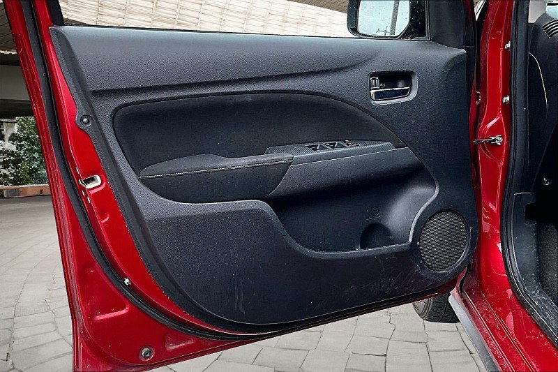 Used 2021 Mitsubishi Mirage G4 SE FWD image 16