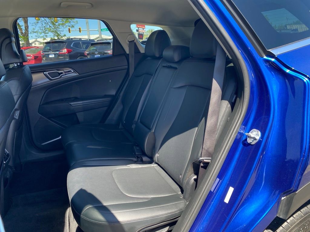 Used 2024 Kia Sportage EX AWD/4WD image 10