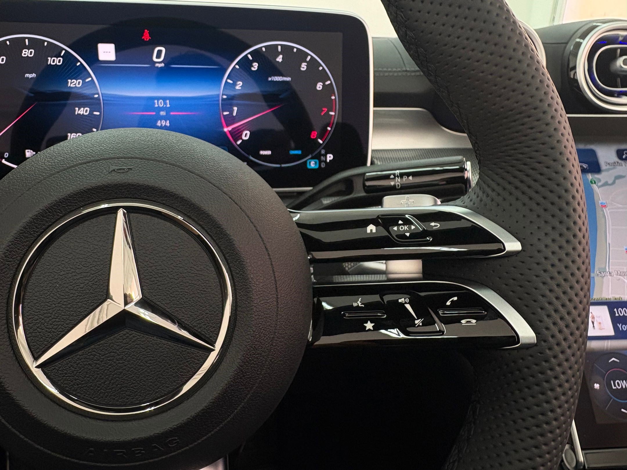 Used 2025 Mercedes-Benz CLE 450 4MATIC Cabriolet image 25