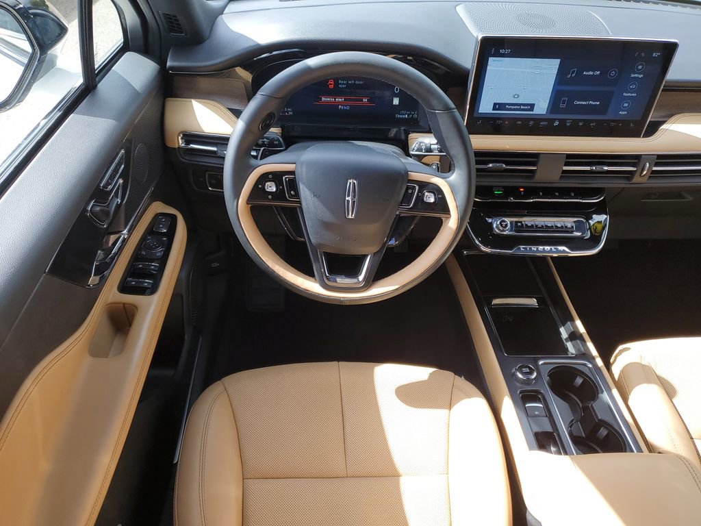 Used 2023 Lincoln Corsair Reserve image 15