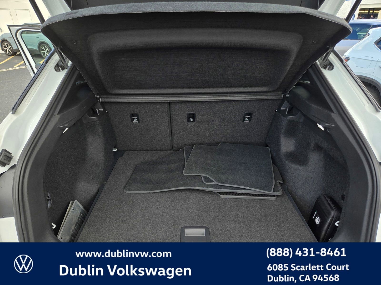 Used 2023 Volkswagen ID.4 Pro image 20
