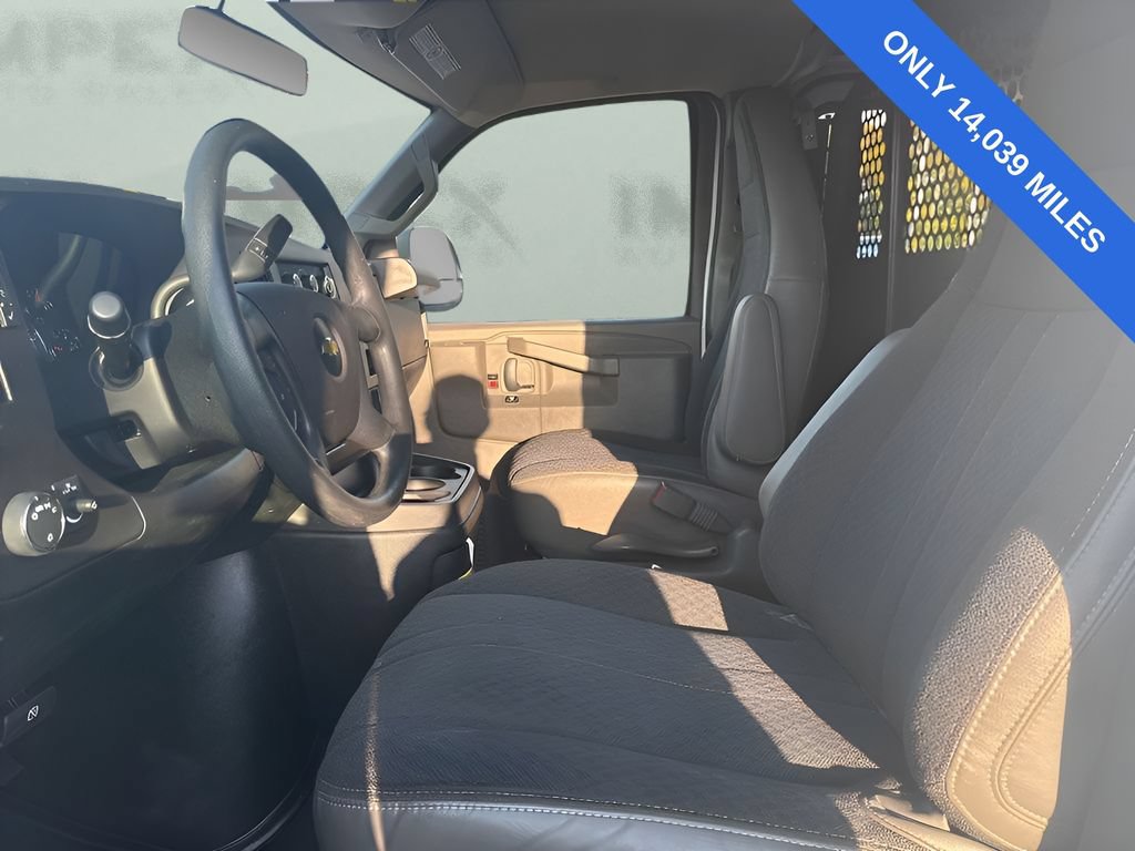 Used 2023 Chevrolet Express 2500 w/ Driver Convenience Package RWD image 13