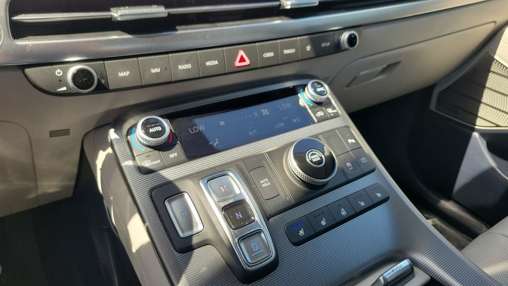 Used 2025 Hyundai Palisade Calligraphy FWD image 19