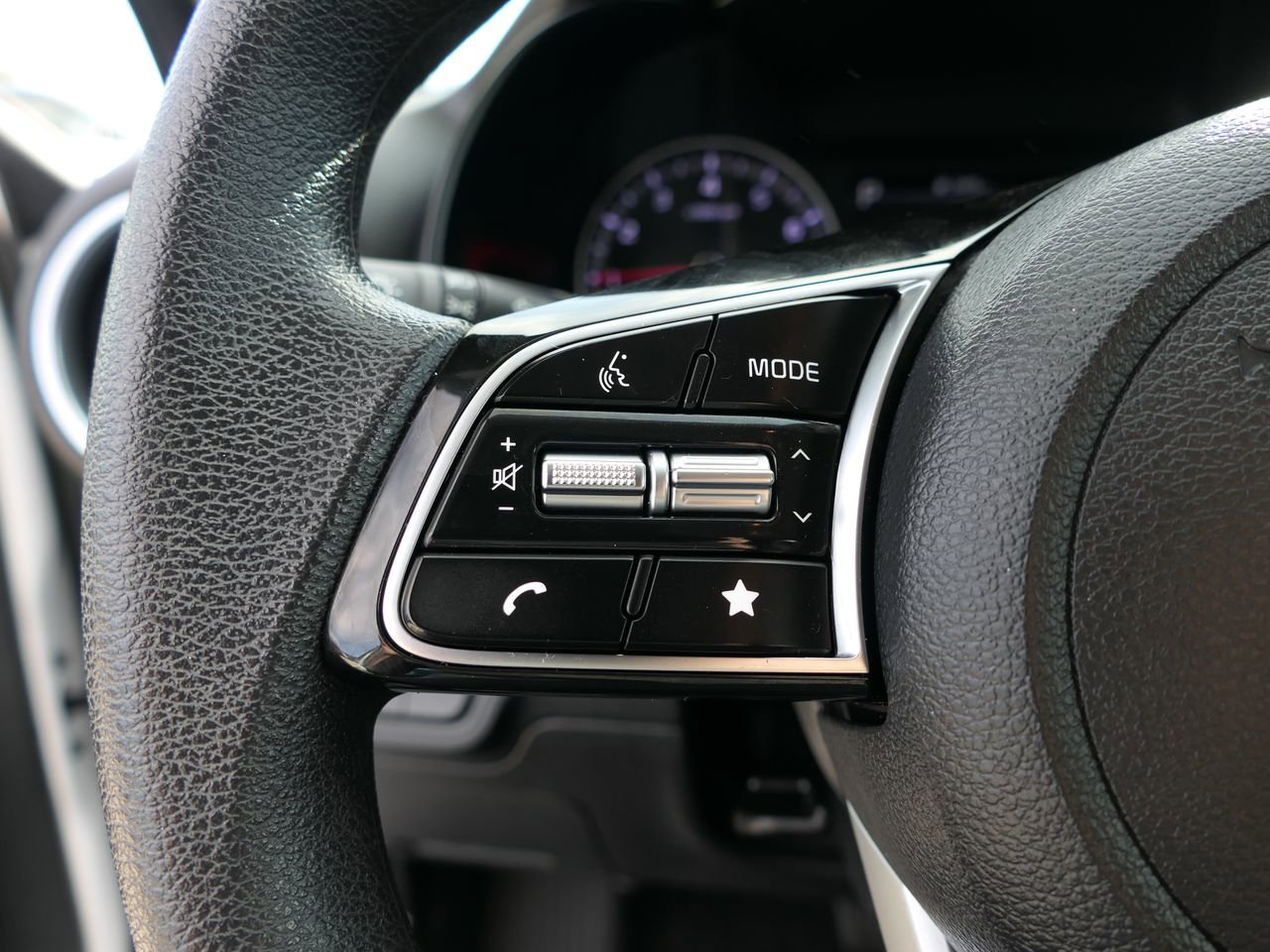 Used 2022 Kia Forte LXS image 15