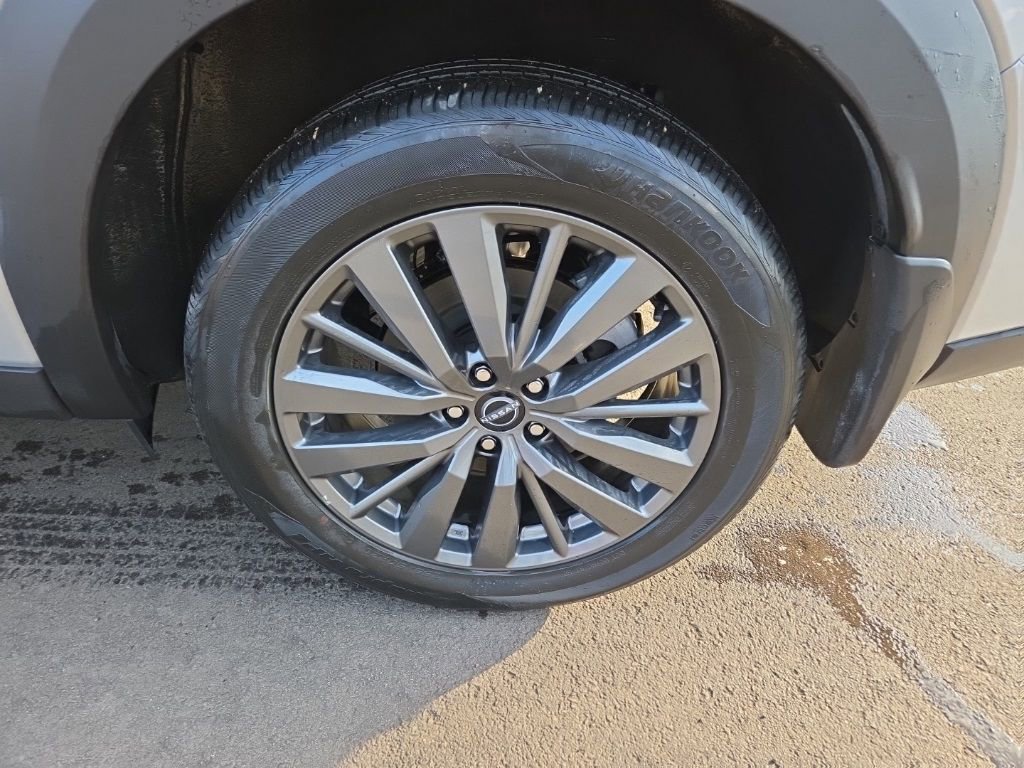 Used 2024 Nissan Pathfinder SL w/ SL Premium Package image 10