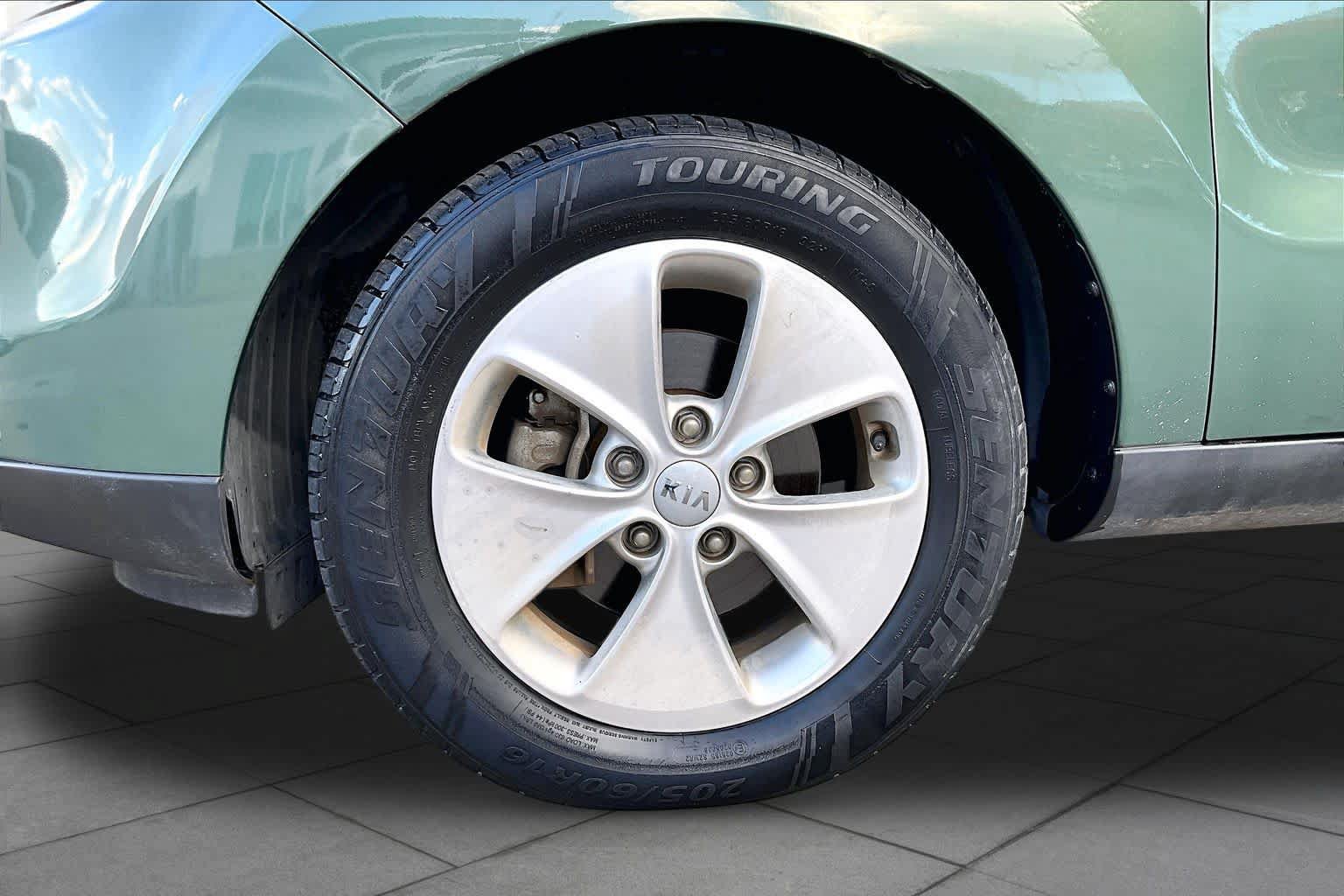 Used 2014 Kia Soul FWD image 10