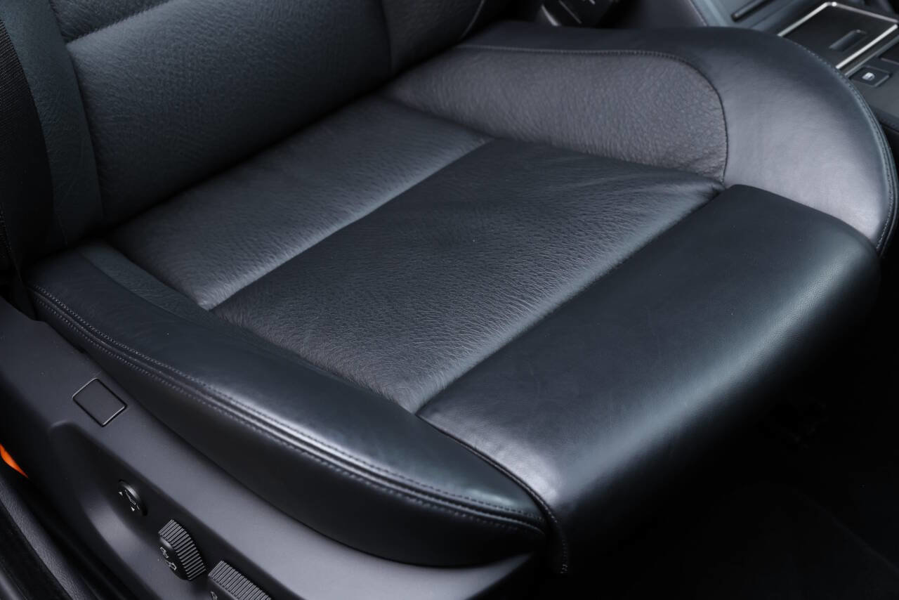 Used 2002 BMW M5 image 81