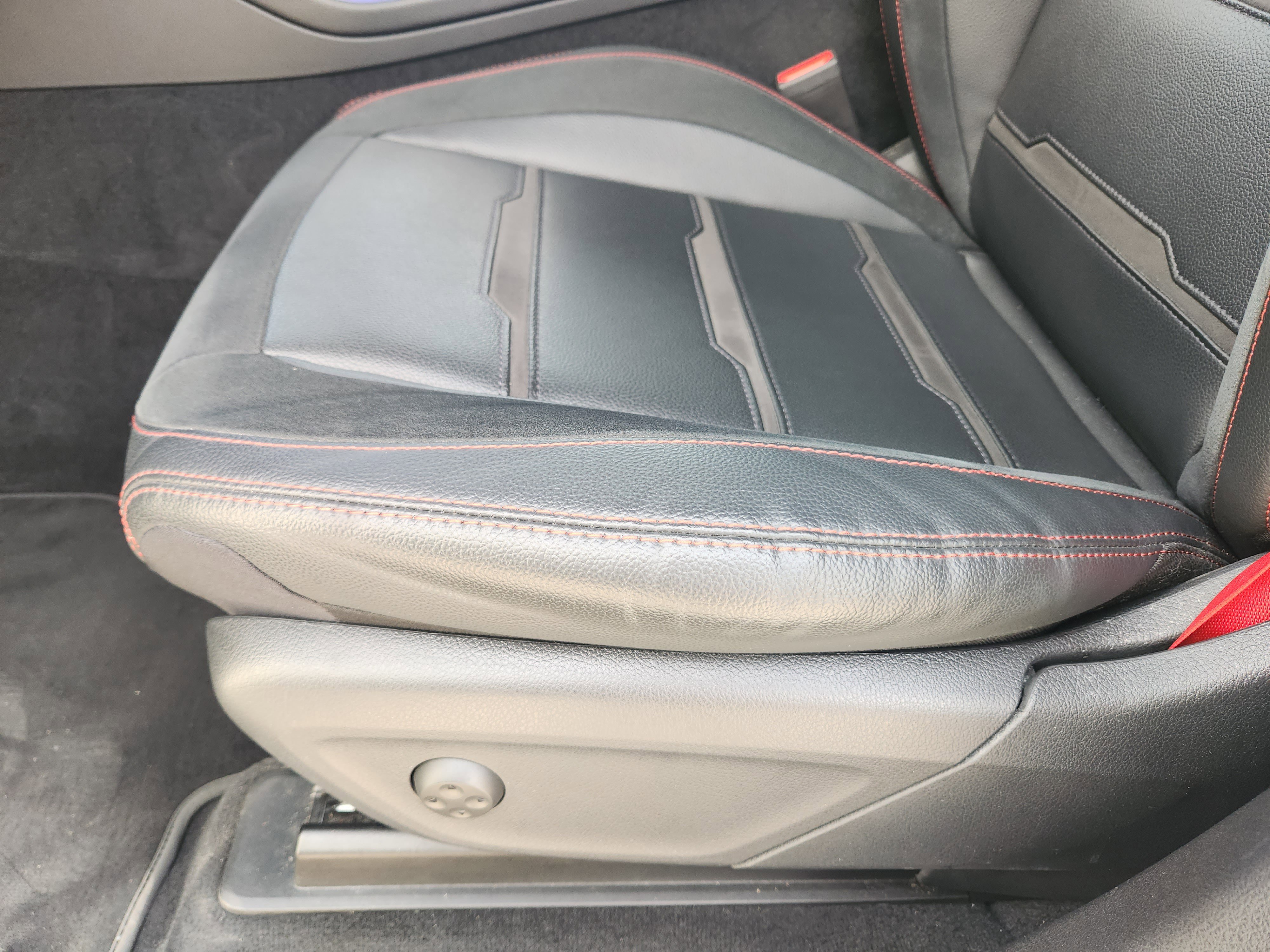 Used 2022 Mercedes-Benz GLE 53 AMG 4MATIC Coupe image 25