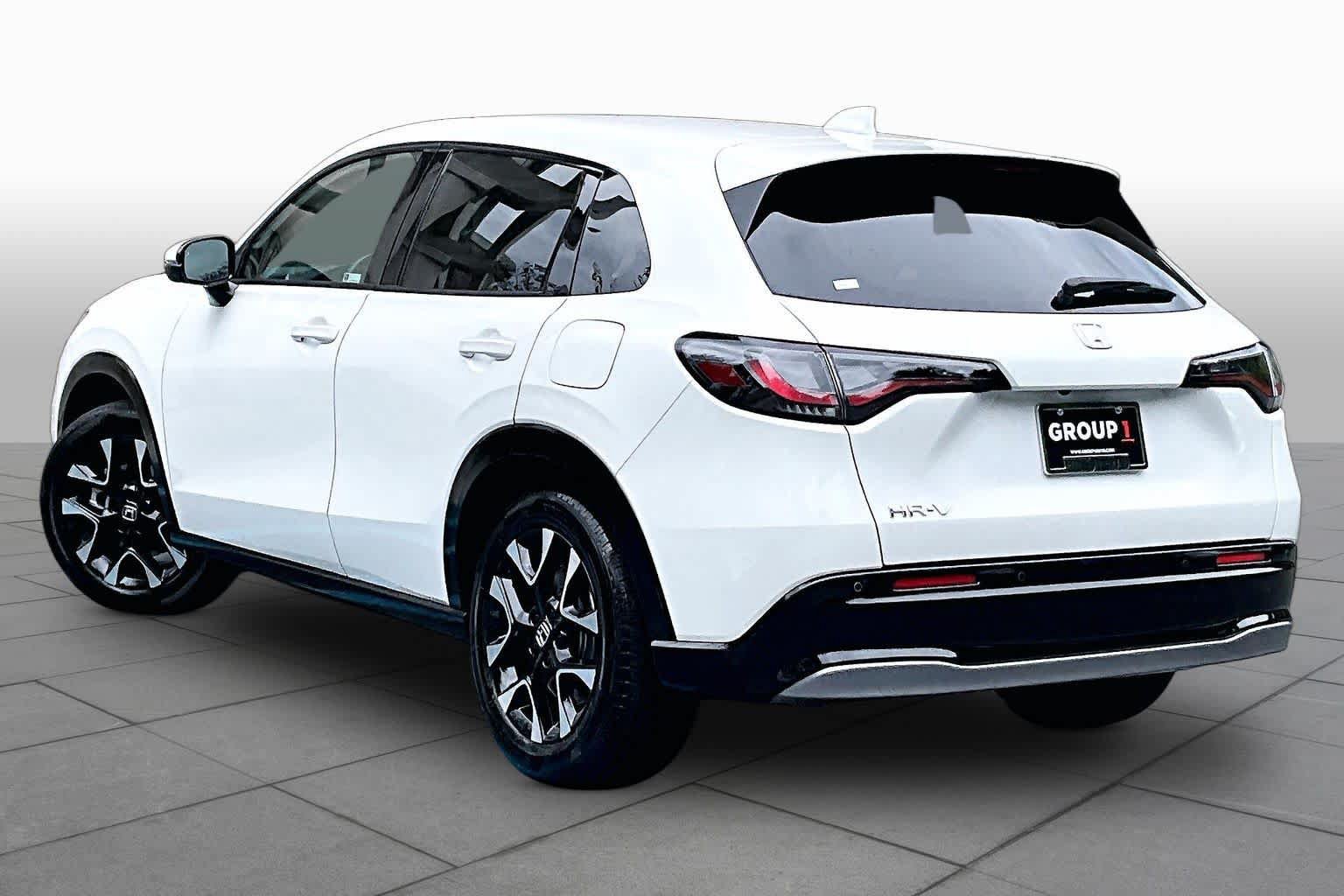 Used 2026 Honda HR-V EX-L image 12
