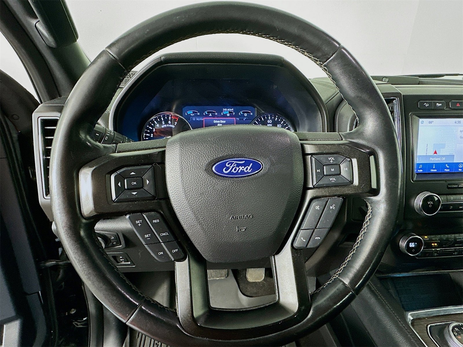 Used 2020 Ford Expedition Max Limited image 11