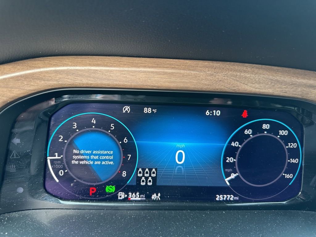 Used 2025 Volkswagen Atlas SE FWD image 9
