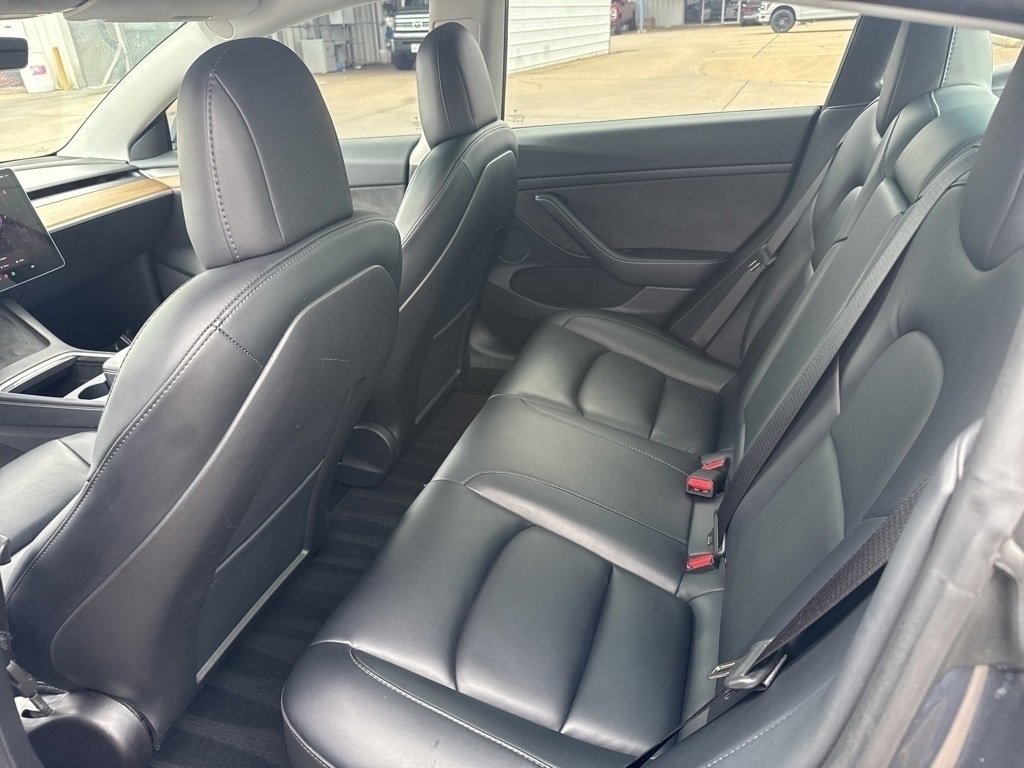 Used 2022 Tesla Model 3 Performance image 5