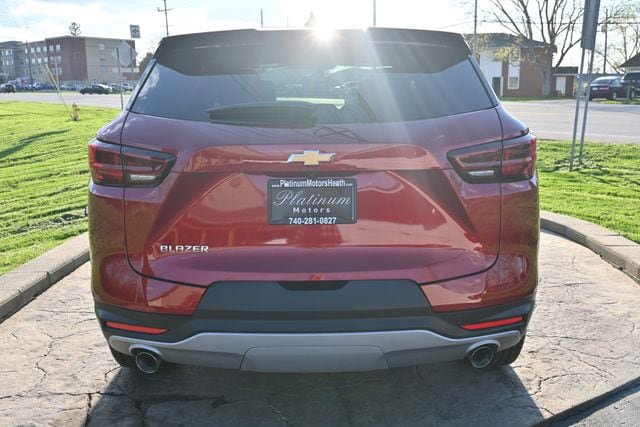 Used 2023 Chevrolet Blazer LT FWD image 6