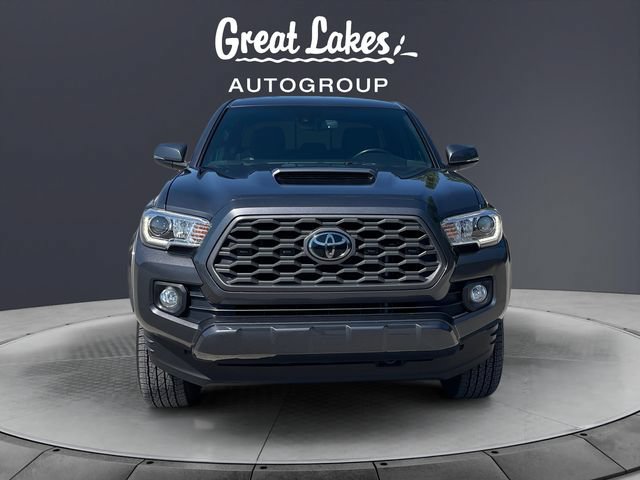Used 2022 Toyota Tacoma TRD Sport w/ Technology Package AWD/4WD image 8