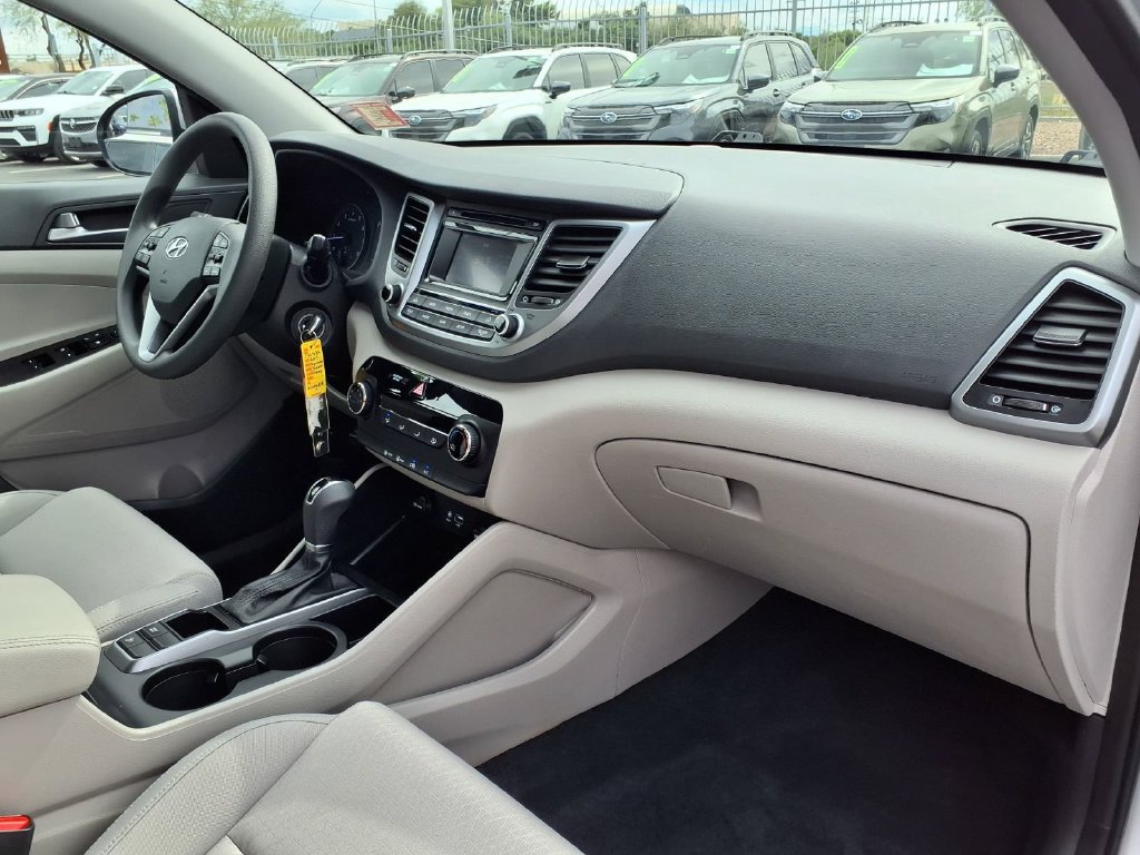 Used 2017 Hyundai Tucson SE w/ SE Popular Package 02 FWD image 17