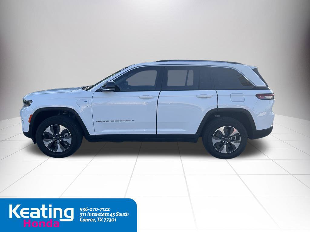 Used 2022 Jeep Grand Cherokee Limited 4xe w/ Luxury Tech Group II AWD/4WD image 12