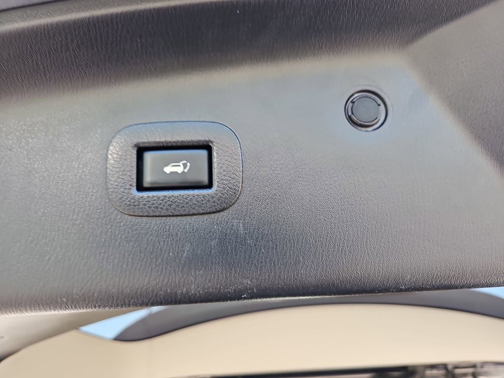 Used 2017 Nissan Armada Platinum w/ Captain Seat Package image 18