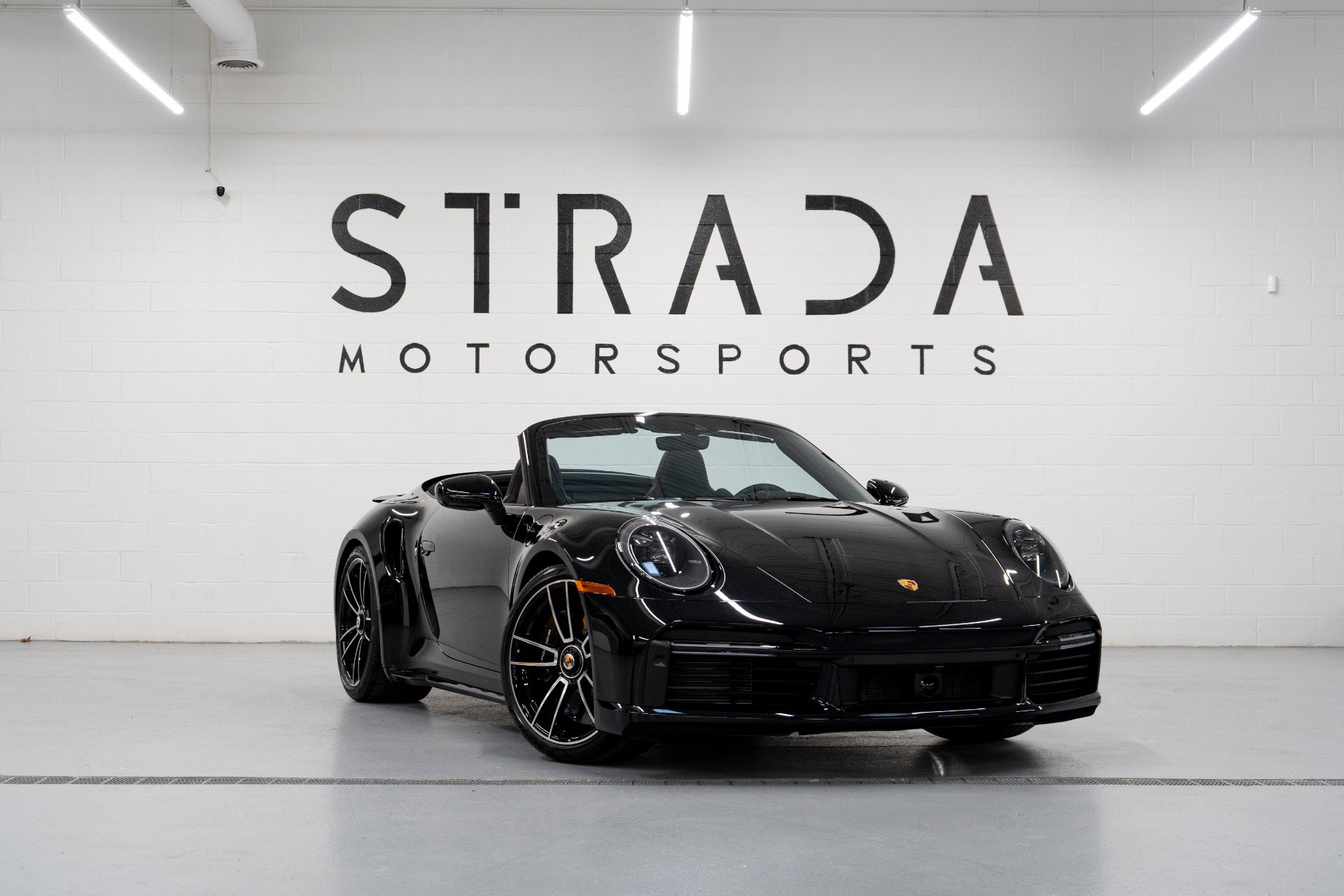 Used 2021 Porsche 911 Turbo S image 2