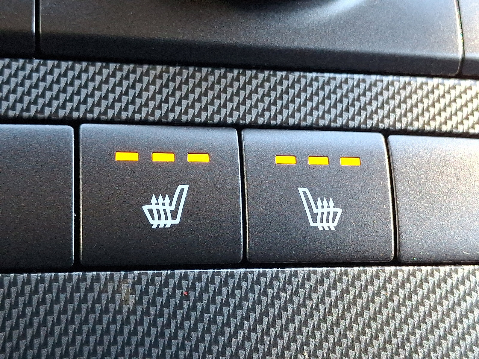 Used 2021 Hyundai Santa Fe SEL image 25