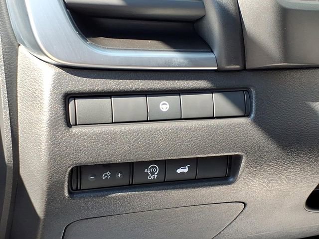 Used 2024 Nissan Rogue SV w/ SV Premium Package image 19