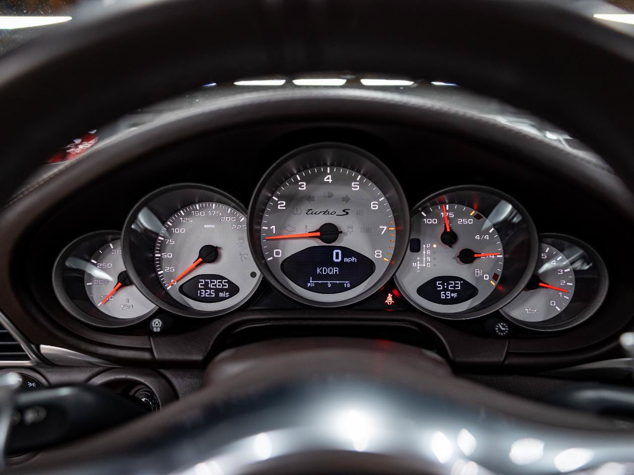 Used 2011 Porsche 911 Turbo S AWD/4WD image 9