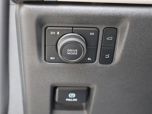 Used 2025 Ford Expedition Active image 30