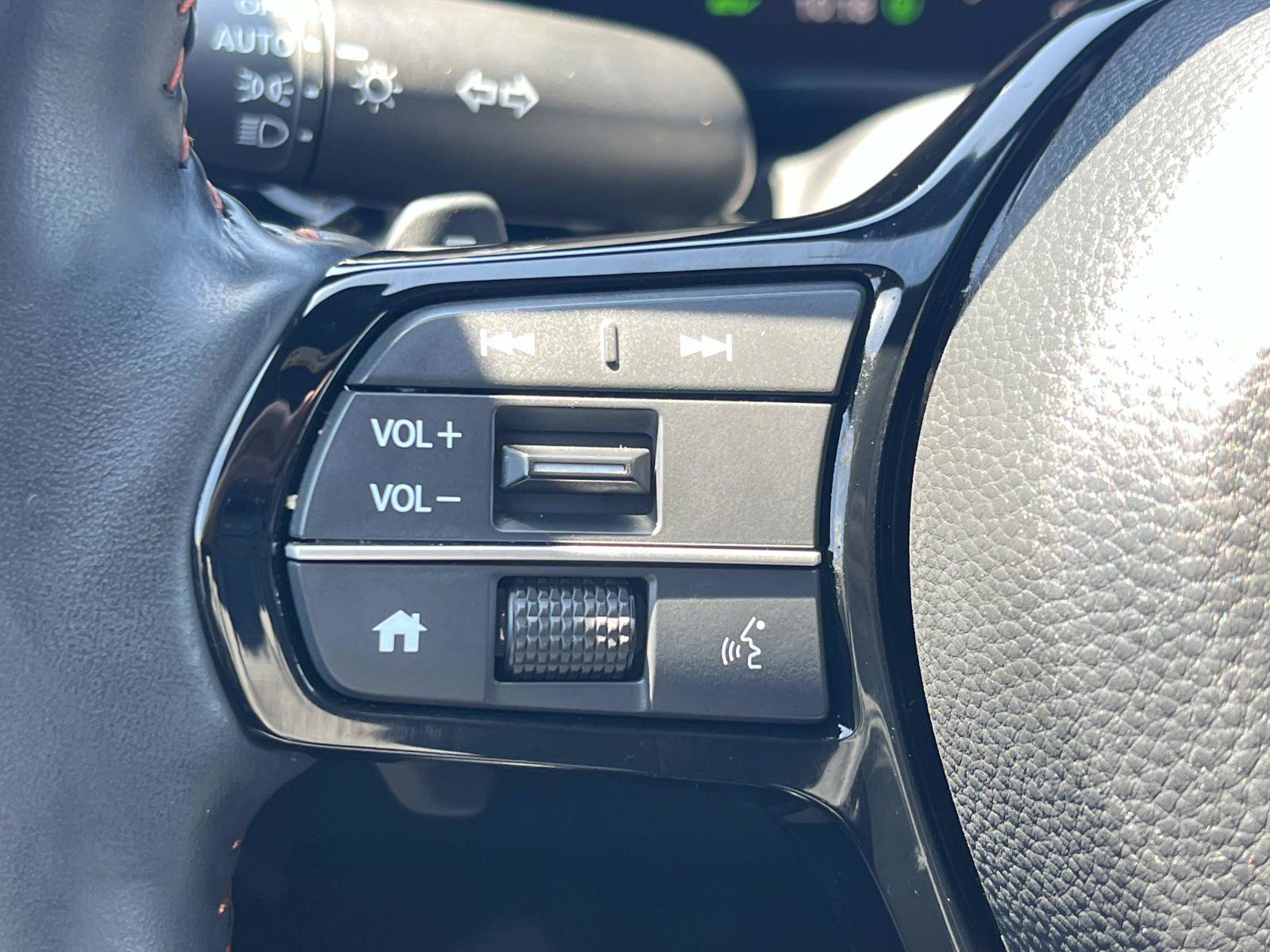 Certified 2023 Honda CR-V Sport Touring image 9