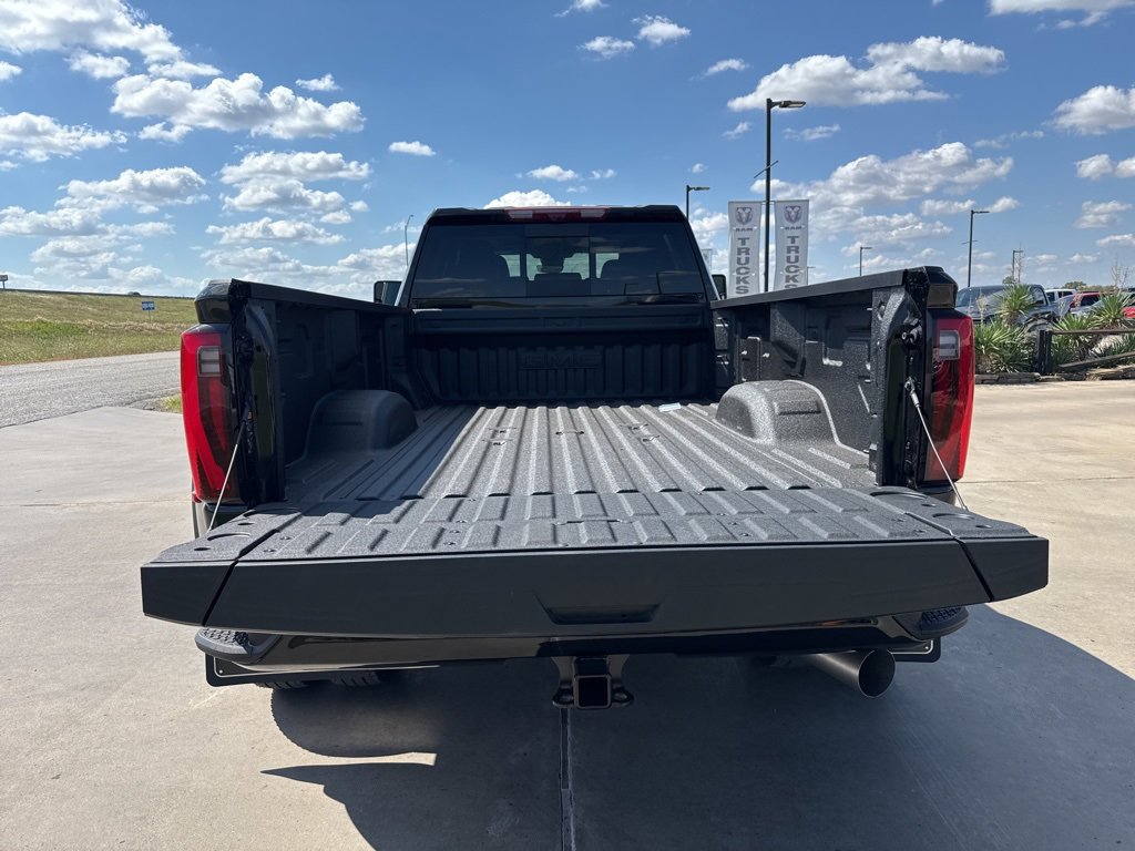 New 2026 GMC Sierra 3500 Denali w/ Denali Reserve Package image 9