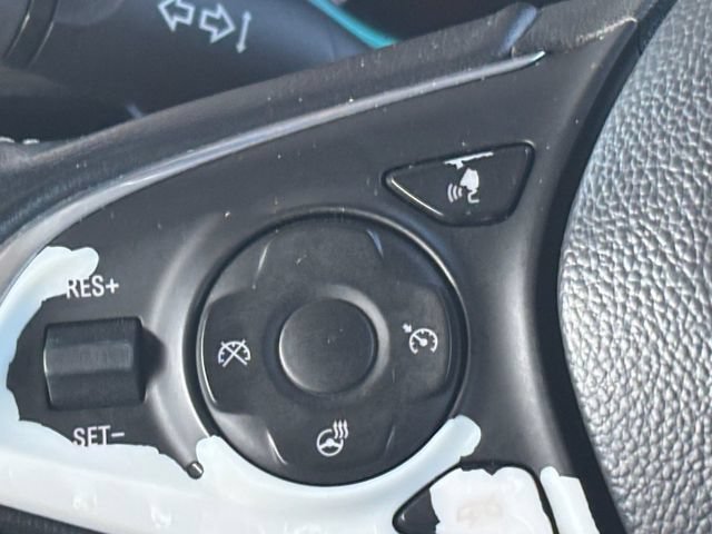 Used 2017 Buick Envision Essence FWD image 12