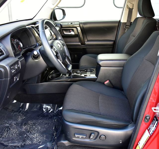 Certified 2024 Toyota 4Runner TRD Off-Road image 11