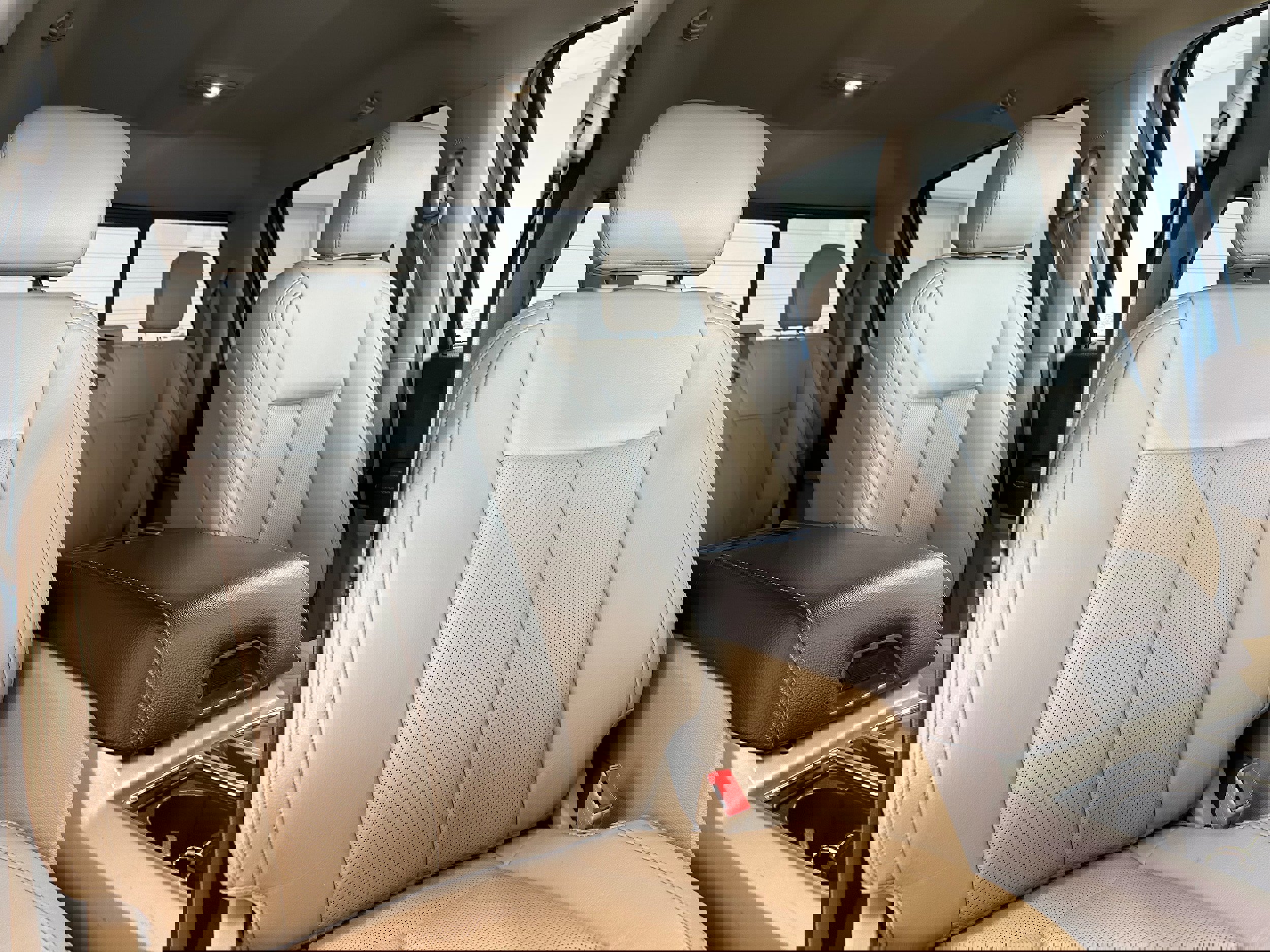 Used 2019 Ford F150 Lariat image 16