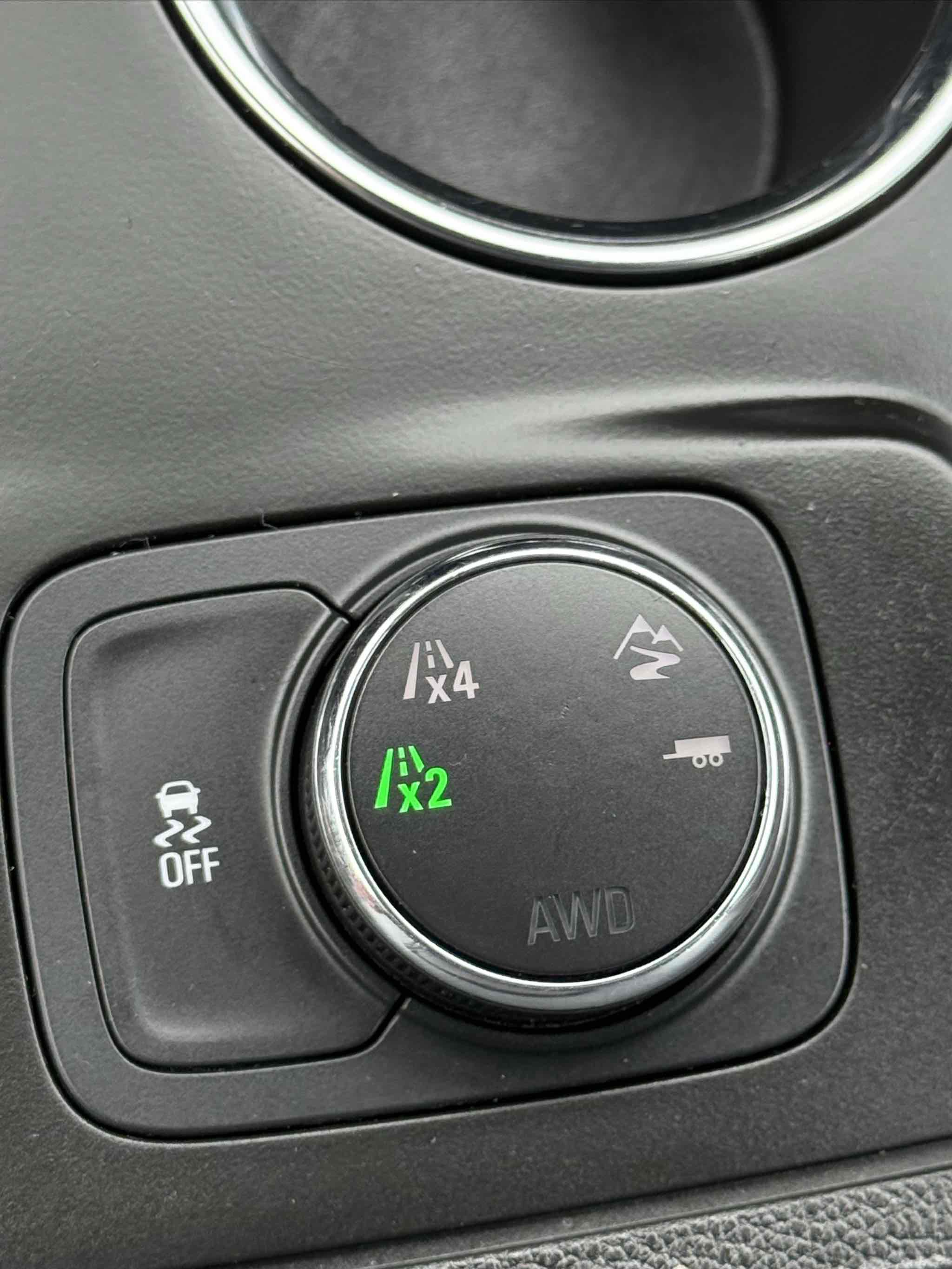 Used 2018 Chevrolet Traverse LT image 97