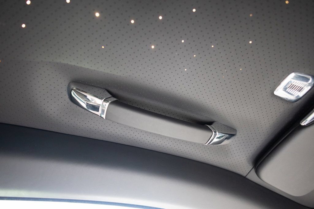 Used 2019 Rolls-Royce Wraith RWD image 40