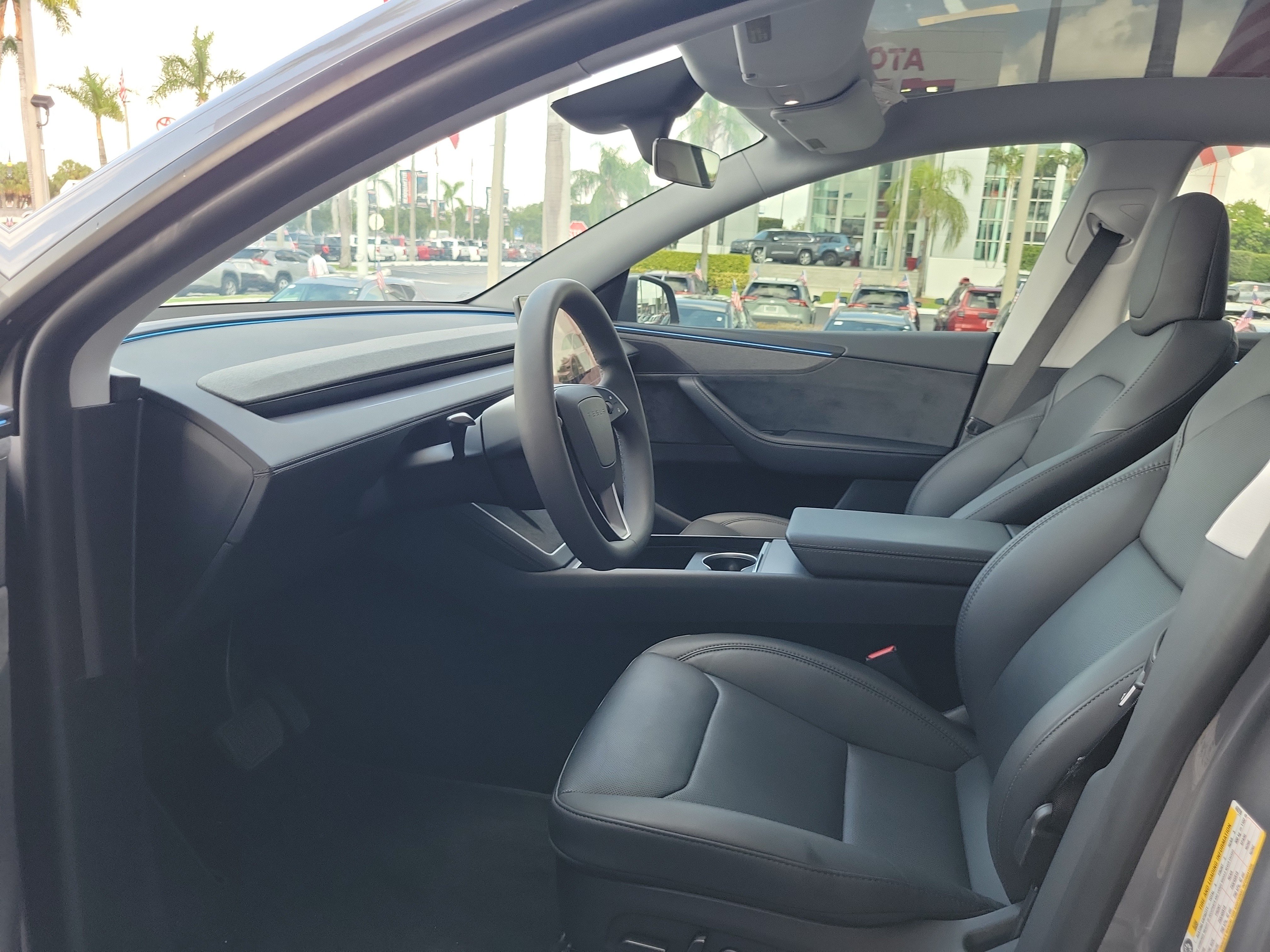 Used 2026 Tesla Model Y AWD image 18