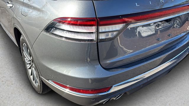 Used 2023 Lincoln Aviator Reserve w/ Equipment Group 201A image 35