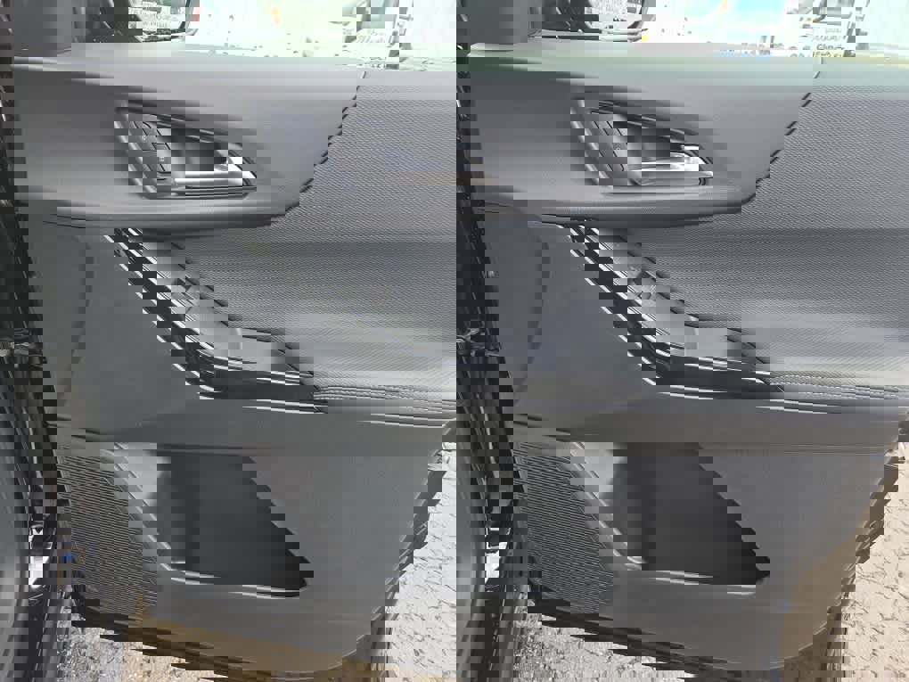 New 2026 Chevrolet Equinox LT w/ Convenience Package II image 41