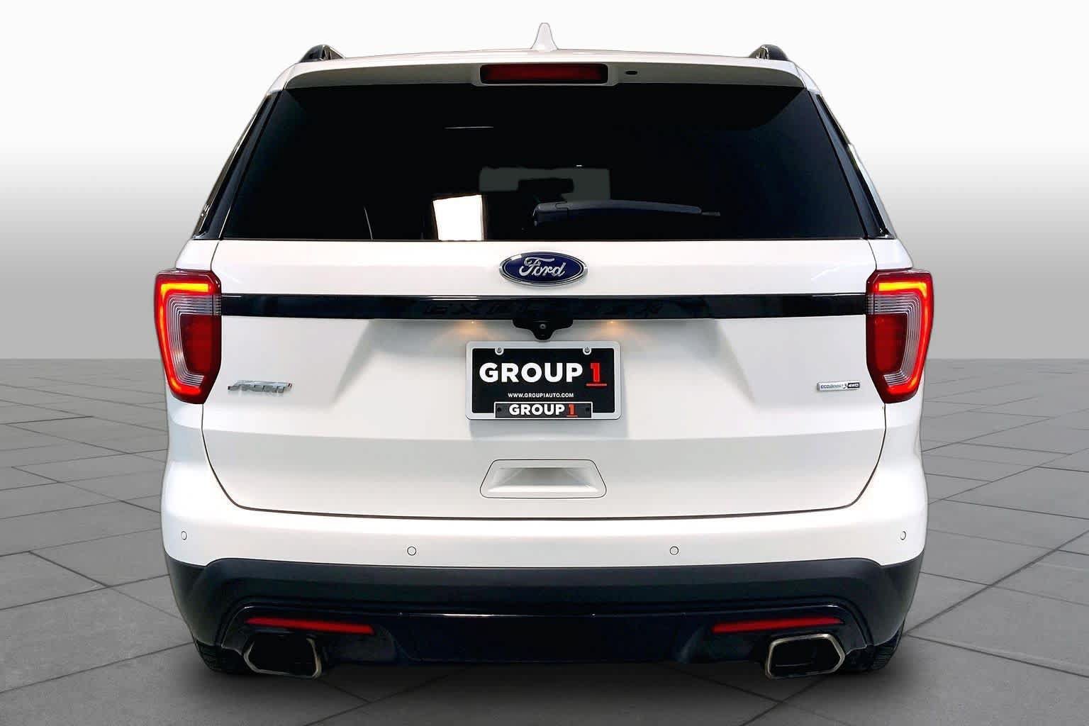 Used 2017 Ford Explorer Sport AWD/4WD image 4